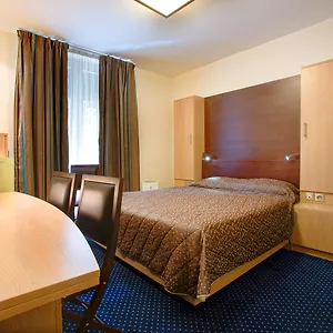 3* Hotell Terminus Montparnasse
