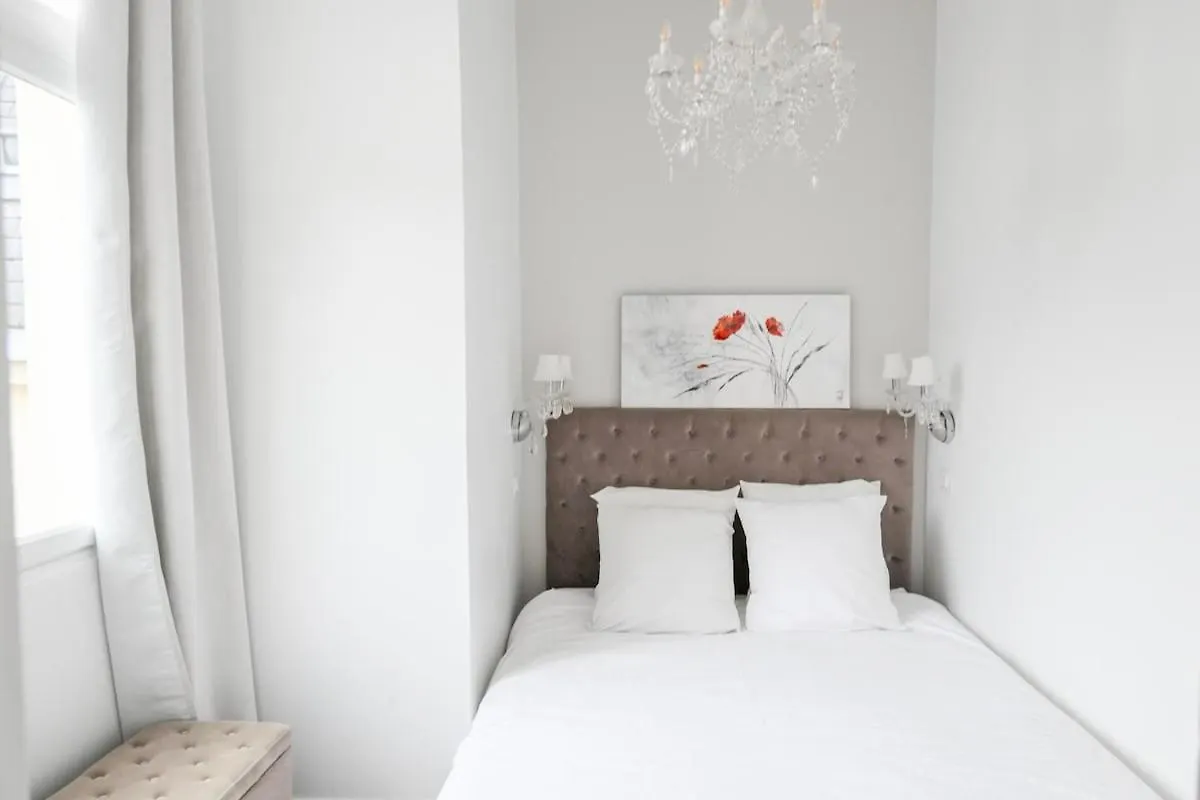 Chic Apartment On The Champs-Elysees With Ac Paris