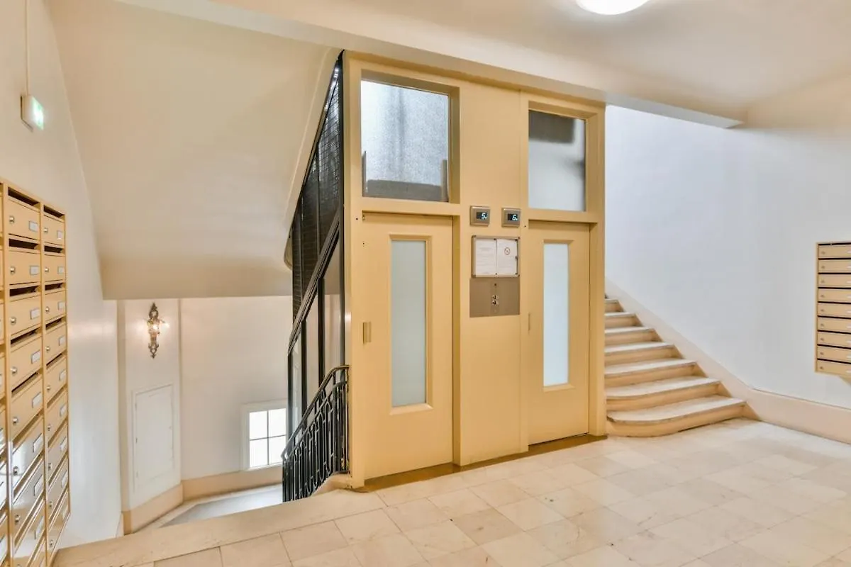 Chic Apartment On The Champs-Elysees With Ac Paris